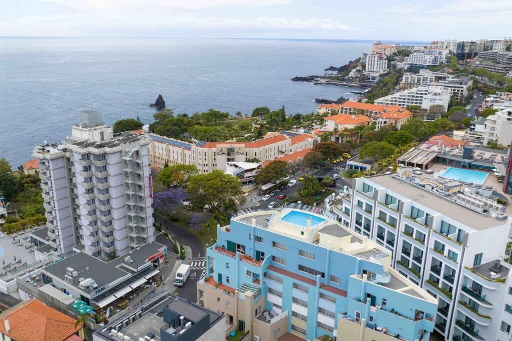 By The Sea III Lido - Com Piscina Apartman Funchal  Kültér fotó